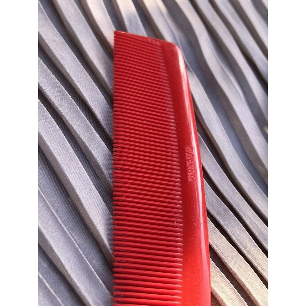 Vintage Wil-Hold Red Barber Comb￼